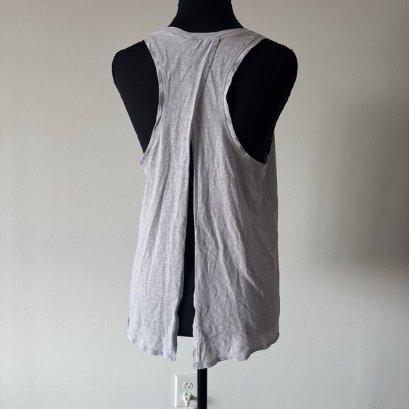 Lululemon Tank Top Womens Open Back Racerback Workout Gym Sporty NO TAG! Medium - Picture 11 of 13